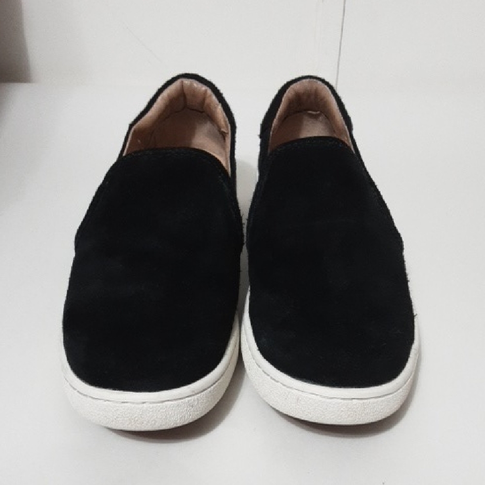 UGG‎ CAS Black Suede&Felt Back Slip-On Shoes
